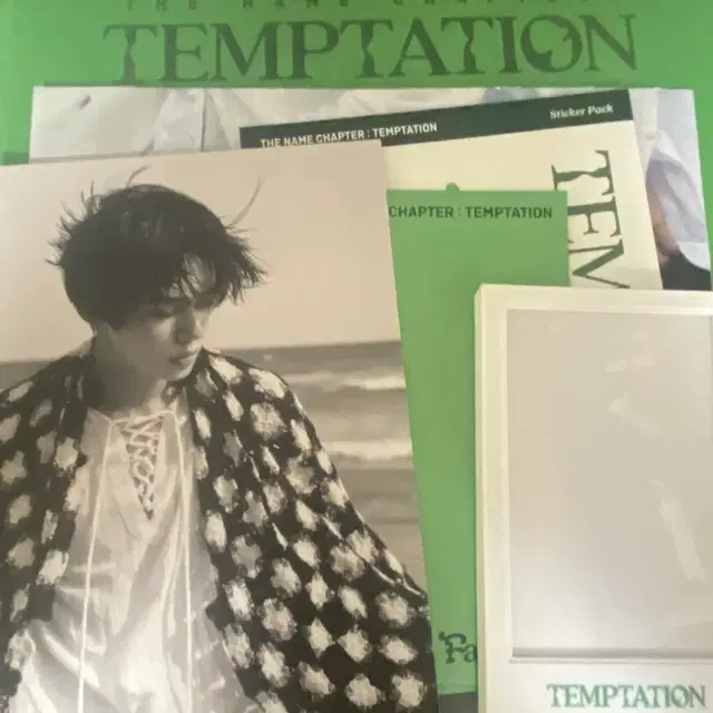 투모로우바이투게더 Temptation 앨범