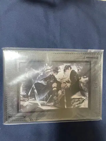 쿠로시츠지 쿠로시츠지전 특전 비주얼 컬렉션 스탠드