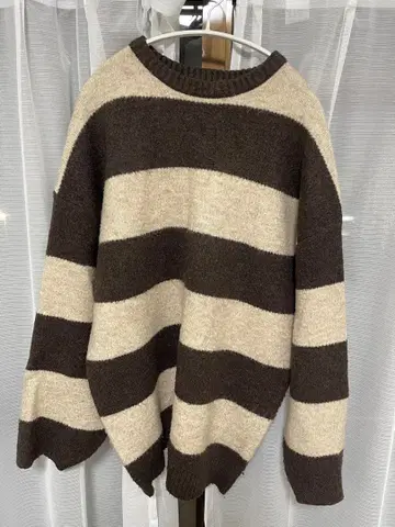 아들러 극상 퍼머 니트 2023