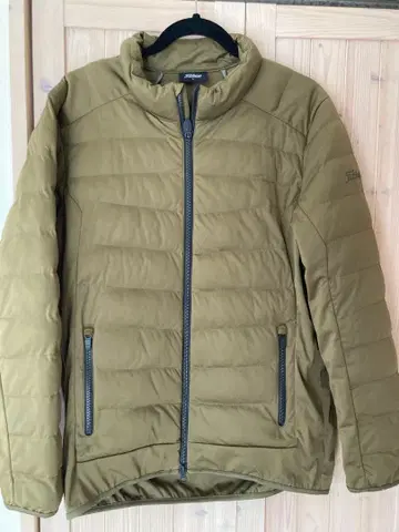 Titleist 카키 골프 다운 자켓(L)