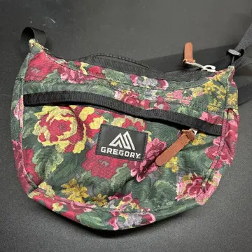 GREGORY 플라워 프린트 바디백