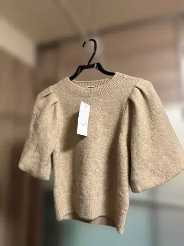 NATURAL BEAUTY BASIC 크롭 샤기 니트