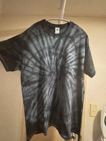 Kroi 타이 다이 패턴 T셔츠 L 사이즈