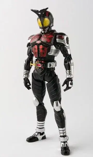 S.H.Figuarts 진골조제법 가면라이더 다크 가부토