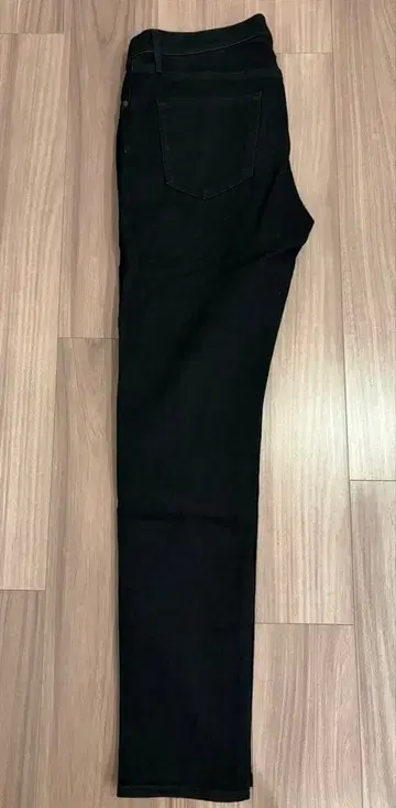 UNIQLO HEATTECH 블랙 스트레이트 데님 35