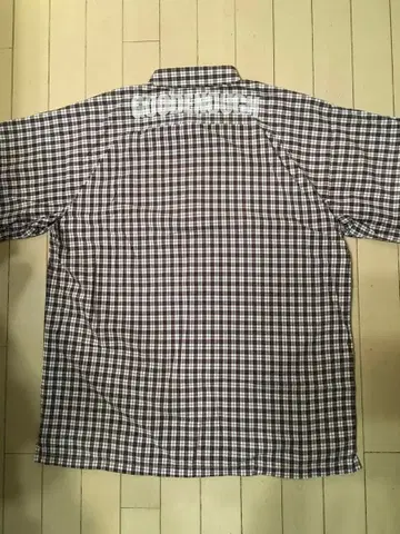 굿이너프 등 로고 반팔 셔츠 사이즈 L