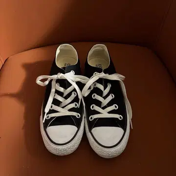 컨버스 스니커즈 22cm