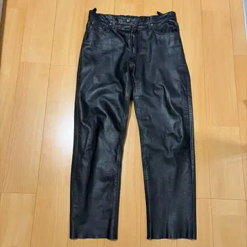 블랙 가죽 팬츠