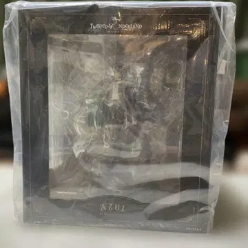 [ 미개봉 ] 아즈르 1/8 스케일 피규어 트위스테 아니프레