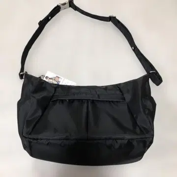 MUMU 하프문 숄더백 블랙