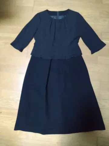 원피스 블랙 7AR 9호 정도의 사이즈감