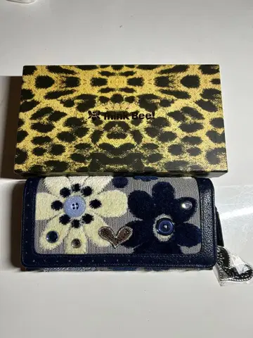 미사용 Think bee! 싱크비 마가렛 장지갑 ANA 기내 한정품