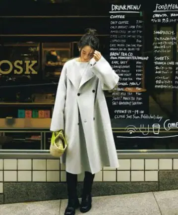 GALERIE VIE 더블 브레스트 노카라 코트