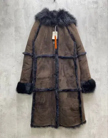 GELLI 무스탕 코트