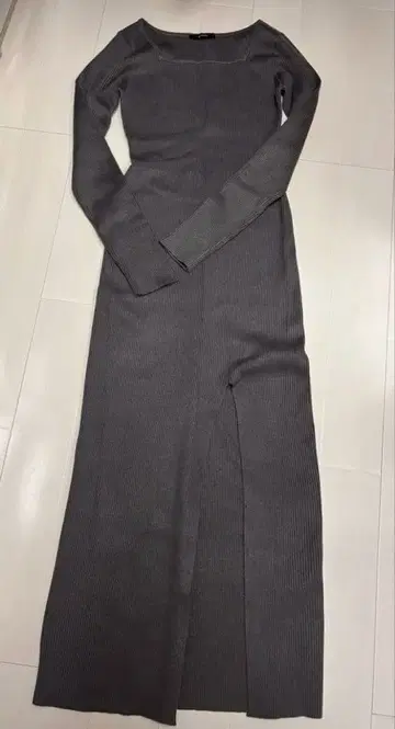 EMODA 리브 슬릿 롱 원피스