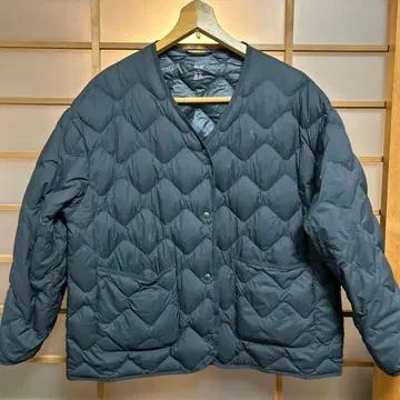 유니클로 울트라 라이트 다운 퀼팅 자켓 XL 블랙