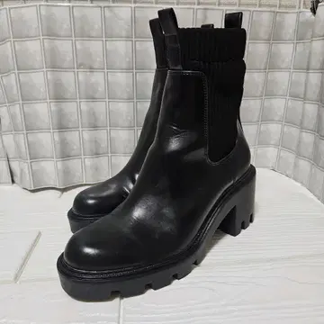 자라 [ 24.0 ] 삭스 부츠 사이드 고어 부츠 통굽 트랙 밑창