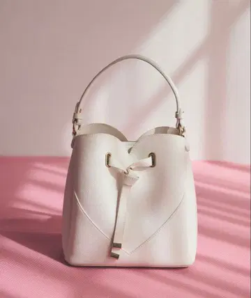 VIS 하트컷 백 [ 2WAY ] [ 색상: 아이보리 ]