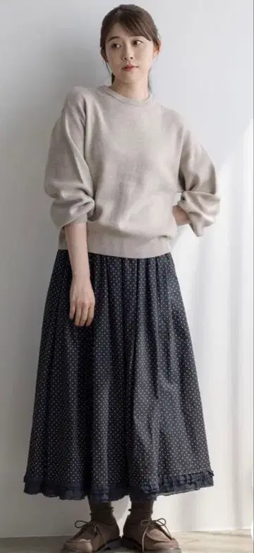 [ 유베시 x Samansa Mos2 ] 밑단 프릴 개더 스커트 블랙