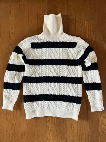 [ 새상품급 ] 반퀴니쉬 L 사이즈