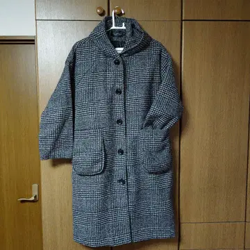 체크 무늬 후드 부착 롱 코트