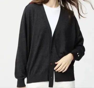 유니클로 아냐 핸드마치 V넥 워머 가디건