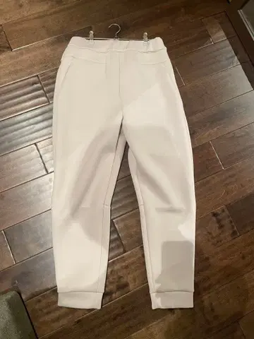 플로렌트 화이트 조거 팬츠 사이즈 38