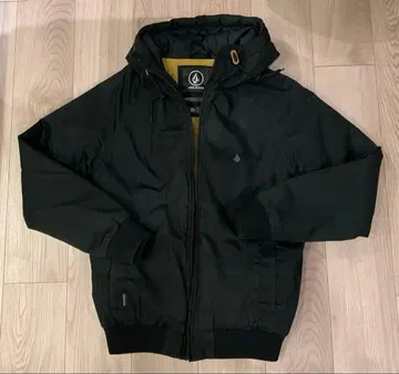 VOLCOM 다운 자켓 블랙 S 사이즈