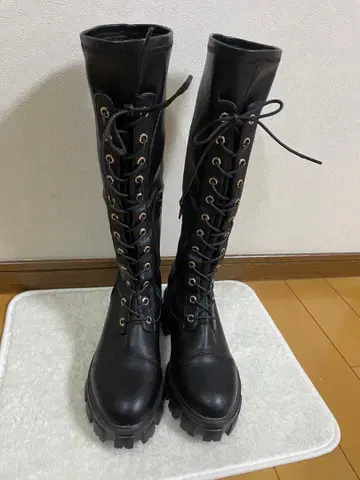 Rady 블랙 레이스업 롱 부츠 새상품급 사용 1회