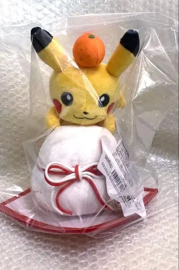 포켓몬 센터 봉제 인형 피카츄와 떡