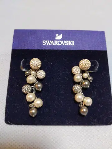 Swarovski 펄과 크리스탈 드롭 귀걸이