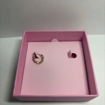 스와로브스키 귀걸이 한쪽