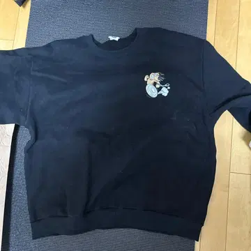 Nasty Dog 블랙 맨투맨 2