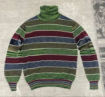 SPORT MISSION 스트라이프 터틀넥 니트