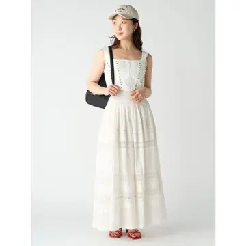 LILYBROWN 릴리 브라운 오리지널 레이스 볼륨 스커트 화이트