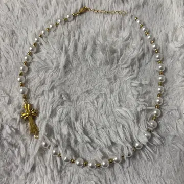 라크리스 골드와 펄 십자가 목걸이