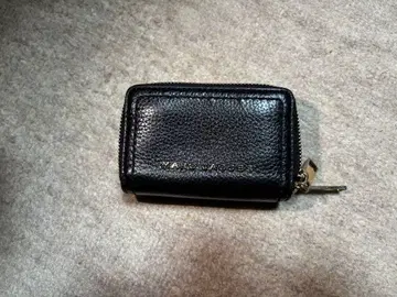 마크 제이콥스 블랙 코인 케이스