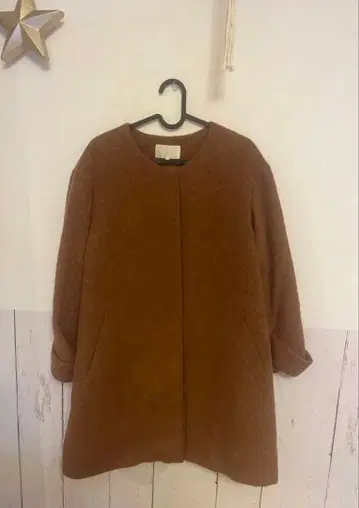 BEAMS 브라운 롱 코트