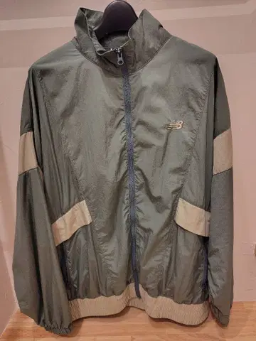 뉴발란스 나일론 자켓