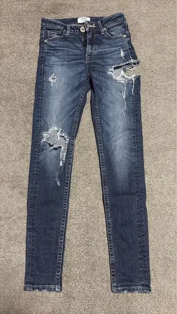 GYDA 데미지 가공 스키니