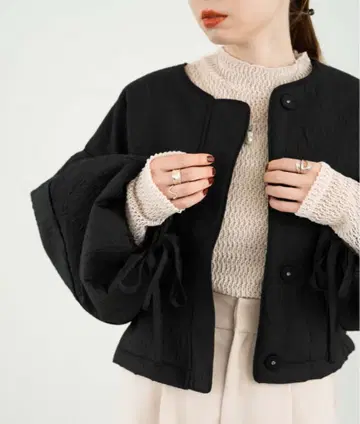 벌룬 슬리브 블랙 퀼팅 자켓