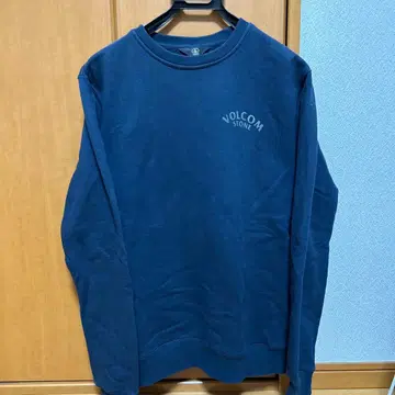 VOLCOM 네이비 맨투맨 M