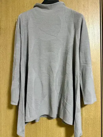 요건 레일 그레이 긴팔 터틀넥 니트