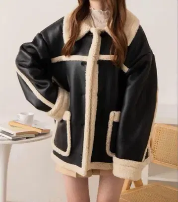 WEGO 보아 절개 런치 코트 무스탕풍 가죽