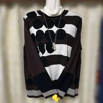 히로코 비즈 도트 무늬 세련된 상의