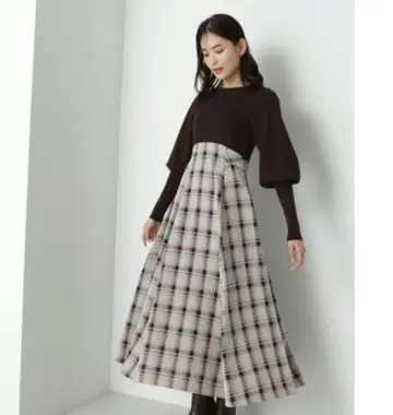 내추럴 뷰티 베이직 체크 도킹 니트 원피스