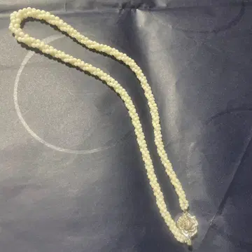 화이트 펄 목걸이 플라워 클래스프