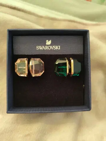 스와로브스키 루센트 귀걸이