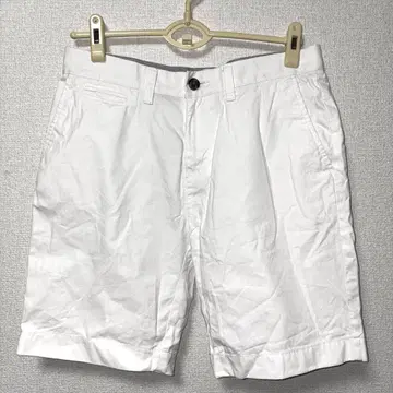 타미힐피거 화이트 숏팬츠