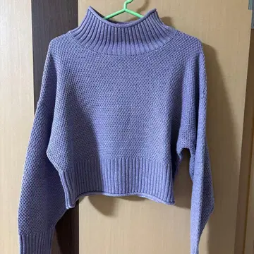 라벤더 하이넥 니트 스웨터